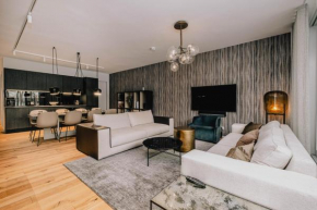 TheChipp - Designapartment mit Seeblick, Pool, Sauna & Kamin